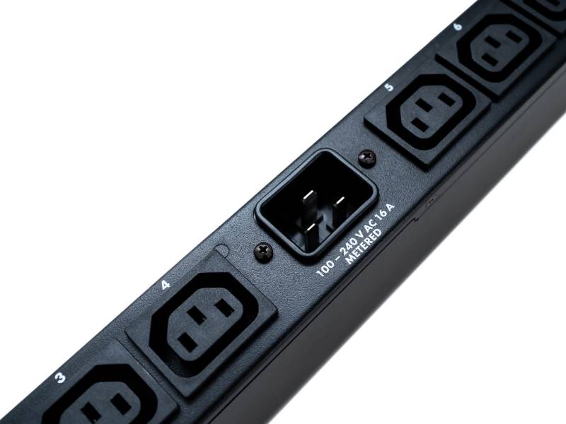 NETIO-PowerPDU-8QS-IEC320-C20-electrical-input-detail-switched-IP-PDU-230V-IEC-C13.jpg