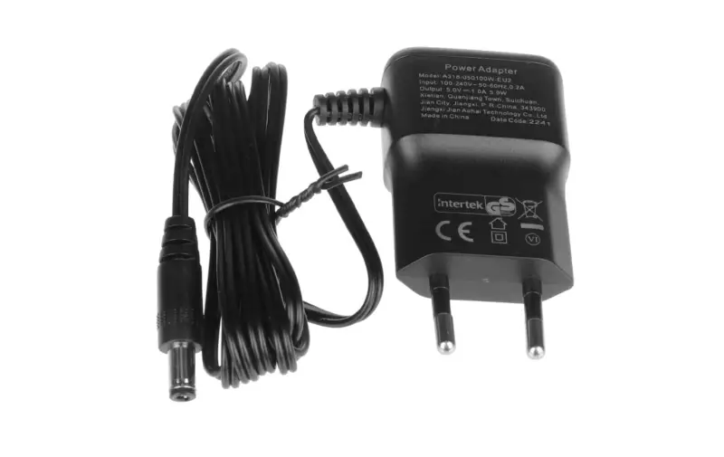 12836_dahua_switch_5_port_pfs3005_5gt_l_v2_akcesoria.jpg