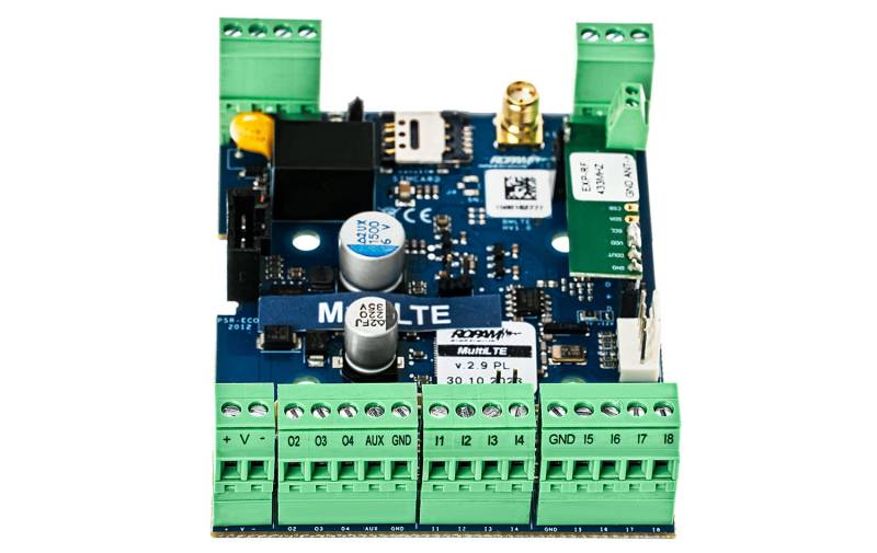 13724_modul_powiadom_i_sterowania_lte_multilte_rf_bok2.jpg