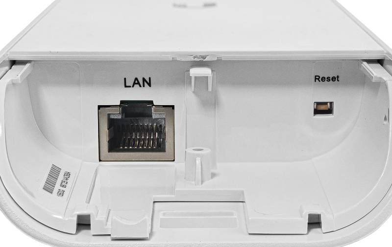 7034_ubiquiti_nanostation_loco_m2_zoom.jpg