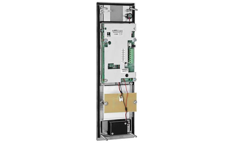4042_panel_cp_2533mnr_040_inox_duza_lista_czytnik_rfid_srodek.jpg