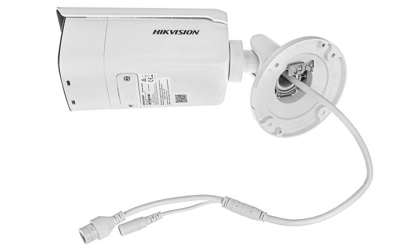 13865_kamera_ip_ds_2cd2t46g2h_2ief_4mp_2_8_mm_biala_spod_z_przew.jpg