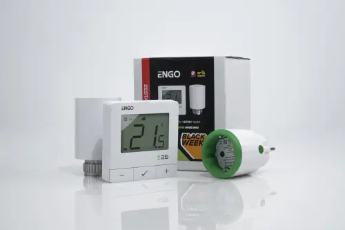 ENGO Controls Inteligentny zestaw ogrzewania Biały (E25-BATW + ETRV-M30 + EPlug WiFi)
